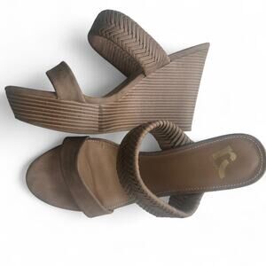 Brown and tan wedge sandals Report size 8 women's